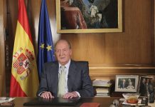 Juan Carlos de Borbón abdica en su hijo Felipe tras casi 39 años de reinado