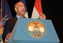 Declaración del Presidente de El Bronx, Rubén Díaz Jr El presidente del condado de El Bronx, Rubén Díaz Jr.
