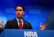 Gobernador de Wisconsin despide a asesora por tuits racistas sobre hispanos