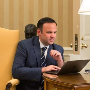 Dan Scavino, director de redes sociales de Donald Trump. (foto twitter)