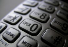 Los votantes que experimentan problemas pueden llamar al 800-771-7755 o enviar un correo electrónico a civil.rights@ag.ny.gov entre las 6am y las 9pm de este martes