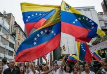 Camino a referendo para revocar a Maduro encuentra barricada judicial