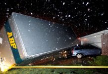 Tornados en Texas dejan por lo menos 6 Muertos y 14 desaparecidos