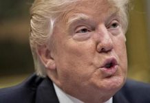 Trump dice que alertó a Tillerson de que su visita a México sería "difícil"