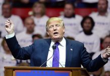 Fotografía de archivo fechada el pasado 21 de julio de 2016 que muestra al candidato republicano a la Presidencia de EE.UU., Donald Trump durante un acto electoral en Cleveland, Estados Unidos.