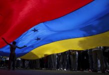 Miles de personas marcharon en contra del Gobierno venezolano.