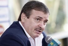 Óscar Ramírez: Este triunfo se lo dedicamos a Costa Rica, pero todavía falta Óscar Ramírez, entrenador de la Selección de Costa Rica.