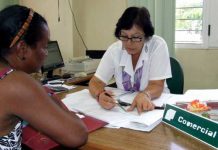 Cuba ha dado más de 210.000 créditos bancarios desde 2011 El Banco Central de Cuba (BCC) ha concedido a particulares más de 210.000 créditos por más de 1.200 millones de pesos cubanos, equivalentes a unos 50 millones de dólares, desde finales de 2011, según datos divulgados hoy por esa entidad financiera.