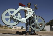 Esta empresa creó una bicicleta ecológica hecha de cartón reciclado