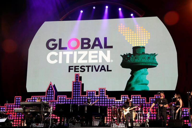 Mensajes de concienciaci&oacute;n para poner fin a la pobreza extrema hicieron vibrar al p&uacute;blico del festival Global Citizen en Nueva York. 