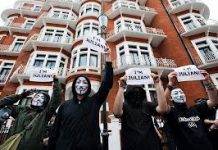Activistas dan las gracias a Ecuador en Washington por dar asilo a Assange