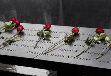 Los psicólogos creen que los memoriales pueden desatar reacciones psicológicas negativas, especialmente entre los que tienen una conexión directa con el lugar, y en el caso del 11-S se pueden "magnificar" porque los recuerdos todavía están "demasiado frescos".