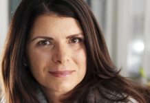 Mia Hamm dice que fútbol es gran oportunidad para hispanas