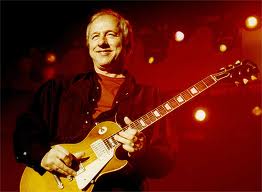 "Privateering", el viaje emocional de Mark Knopfler entre dos continentes