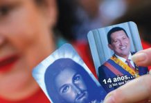 El presidente de Venezuela, Hugo Chávez, ha recibido "tratamientos complementarios" de quimioterapia tras haber sido operado en diciembre por la reincidencia del cáncer, dijo hoy el vicepresidente, Nicolás Maduro, y destacó que el gobernante tiene "una fortaleza superior" y está de buen ánimo.