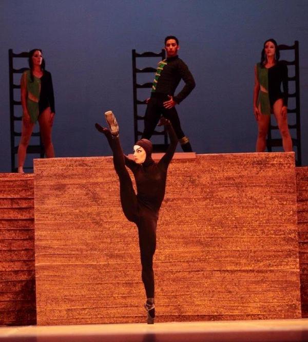 Ginett Moncho en el rol de Destino.(Fotos Ballet Nacional de Cuba)