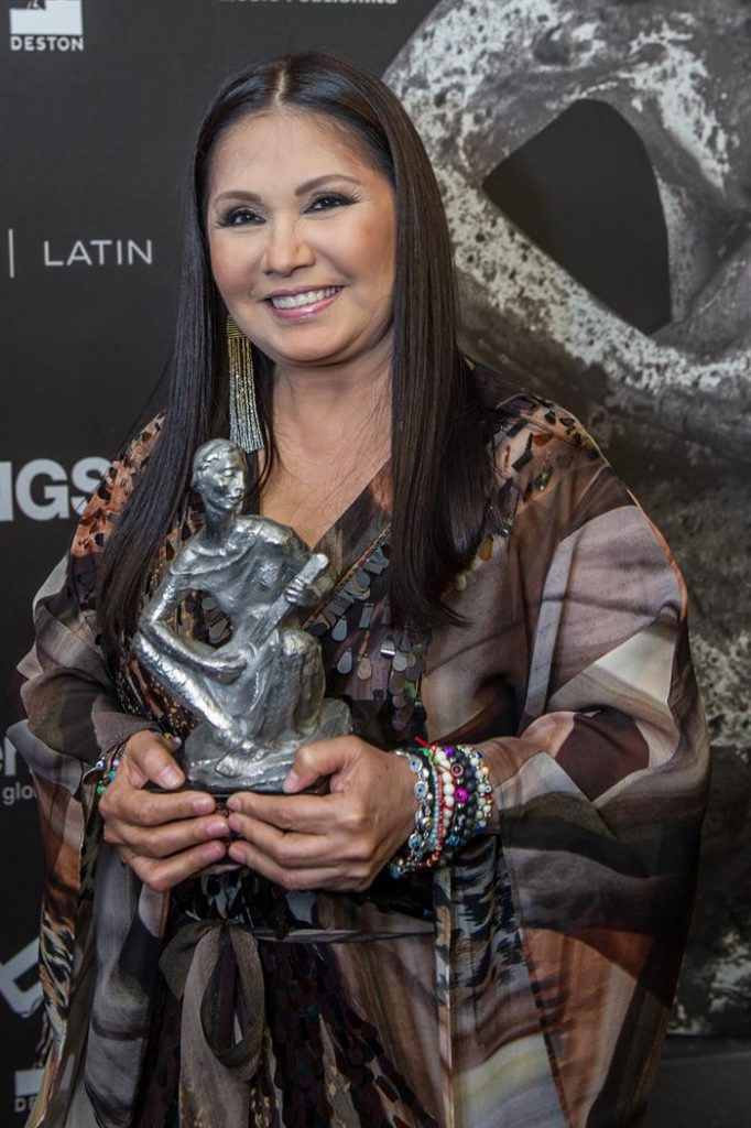 La cantautora y compositora mexicana, Ana Gabriel 