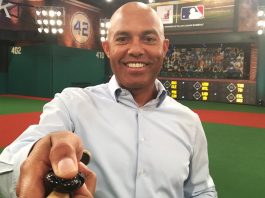 Mariano Rivera entrega premio Relevista del Año y muestra sorpresa por salida de Girardi El legendario cerrador panameño Mariano Rivera se convirtió en una de las atracciones de la actividad que se genera dentro de la competición de la Serie Mundial que se vive en Houston.