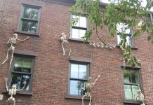 Los más escalofriantes desfiles de Halloween en Brooklyn Cobble Hill Park Halloween Parade