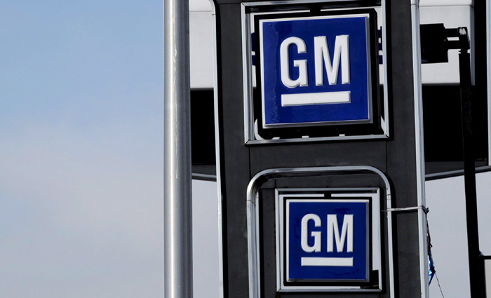 Acuerdo con 49 estados y D.C. requiere que GM complete todas las reparaciones de retirada aplicables y no tergiverse informaci&oacute;n de los veh&iacute;culos como "seguros" hasta que cumplan con las normas federales de seguridad de veh&iacute;culos motorizados.El estado de Nueva York recibir&aacute; $4.3 millones.
