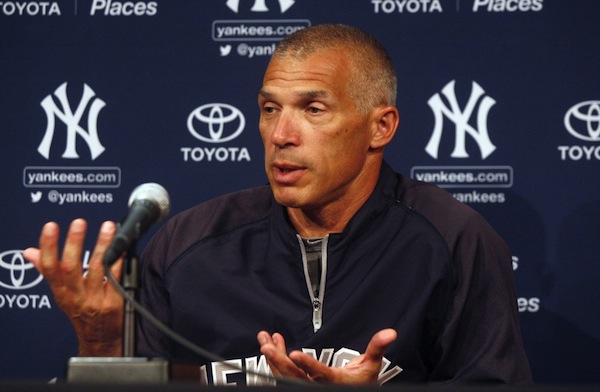  La era del piloto Joe Girardi con los Yanquis lleg&oacute; a su final despu&eacute;s que el equipo inform&oacute; hoy de manera oficial que no seguir&iacute;a con ellos la pr&oacute;xima temporada.