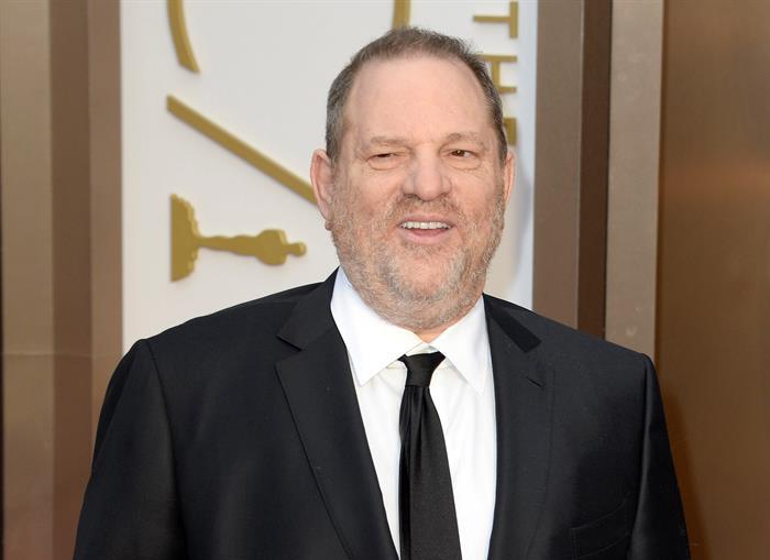 Harvey Weinstein respondió hoy a las acusaciones de acoso sexual de la actriz mexicana Salma Hayek asegurando que su relato "no es exacto" y que "no recuerda" haber presionado para que hiciera un desnudo. (foto archivo)
