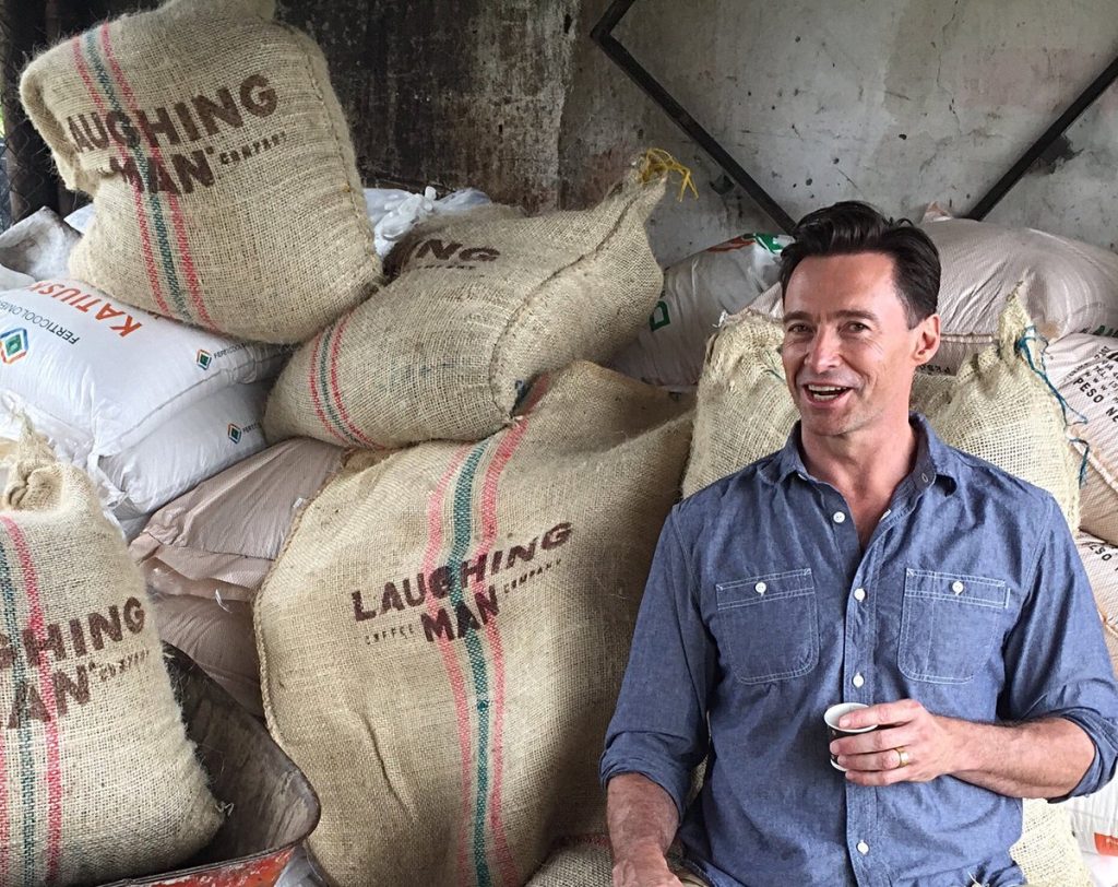 Hugh Jackman visita el sur de Colombia para promover el consumo del caf&eacute;. (foto twitter @RealHughJackman) 