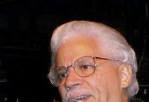 El legendario músico dominicano Johnny Pacheco