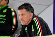 El técnico de la selección de México, Juan Carlos Osorio en conferencia de prensa en el Estadio Olímpico de de San Pedro Sula.