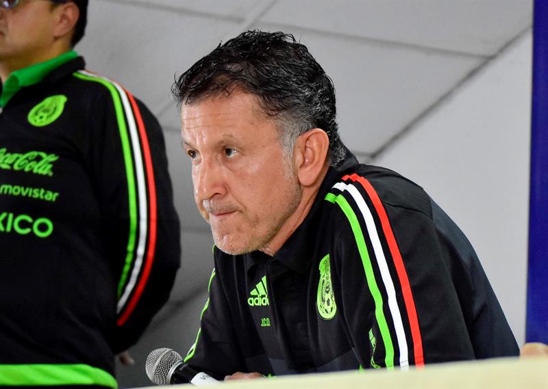 El t&eacute;cnico de la selecci&oacute;n de M&eacute;xico, Juan Carlos Osorio en conferencia de prensa en el Estadio Ol&iacute;mpico de de San Pedro Sula.
