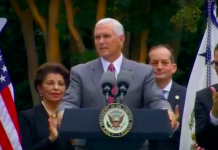 Pence: "Los mejores días para los hispanos están por llegar" El vicepresidente Mike Pence