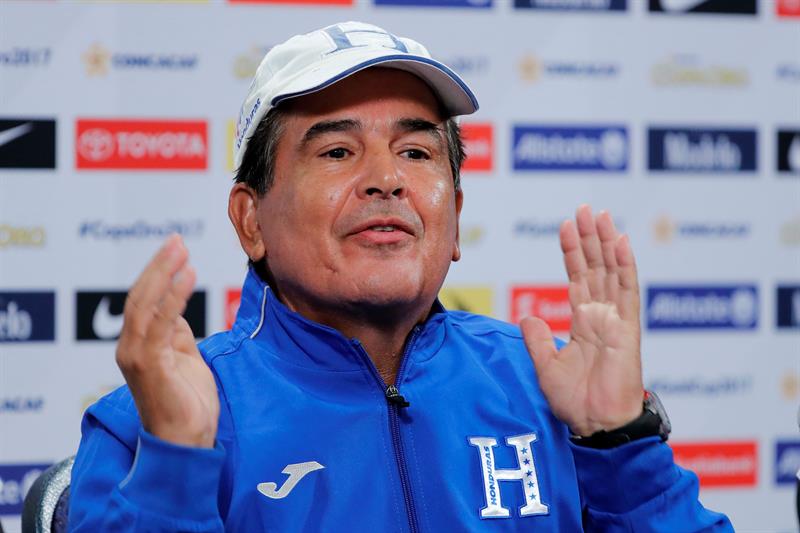 otograf&iacute;a de archivo del 19 de julio de 2017 del entrenador de la selecci&oacute;n de f&uacute;tbol de Honduras, Jorge Luis Pinto,