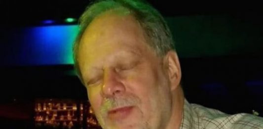 Stephen Paddock, el hombre que dejó 59 muertos y más de 500 heridos en un tiroteo en Las Vegas. (foto twitter #lasvegas)