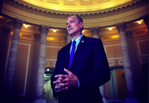 El legislador republicano Tom Marino.