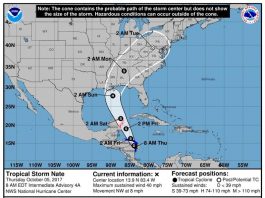 Tormenta tropical Nate azota centroamerica Fotografía de un río crecido debido a fuertes lluvias en la zona del Llano en Alajuelita al sur de San José (Costa Rica).