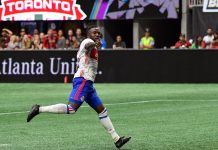 El Toronto se erigió, al término