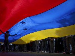 De Nueva York a Caracas, pasando por Maracaibo otografía de archivo de opositores en manifestación a favor de la Libertad.