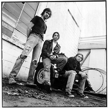  Julien's Auctions detall&oacute; el contenido de la colecci&oacute;n "Iconos e &Iacute;dolos del Rock and Roll", que incluye en su oferta un premio MTV Video Music Award que recibi&oacute; Nirvana en 1992 por su &eacute;xito "Smells Like Teen Spirit"
