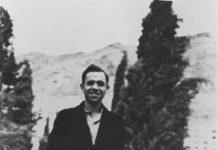 "El canto que no cesa", un tributo musical a la memoria de Miguel Hernández Rinden tributo a Miguel Hernández en los 75 años de su muerte, con el álbum "El canto que no cesa", cuyo lanzamiento clausura este año hernandiano, plagado de homenajes al poeta de Orihuela (este de España).