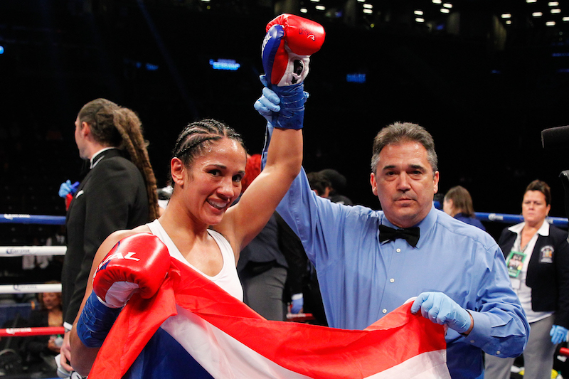 Amanda Serrano. fotos por Ed Diller / DiBella Entertainment.