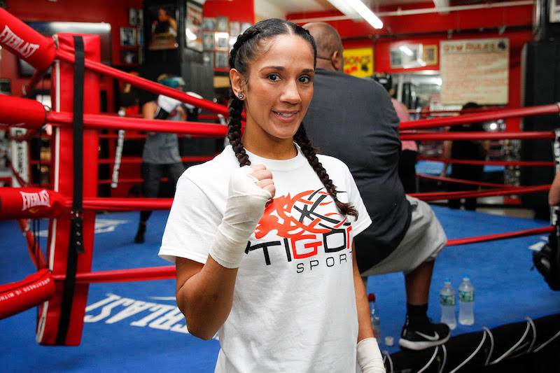 Amanda Serrano. Fotos por Ed Diller / DiBella Entertainment.