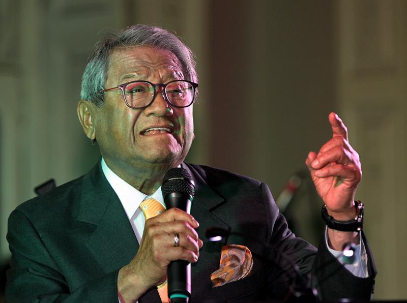 El compositor y cantante mexicano Armando Manzanero.