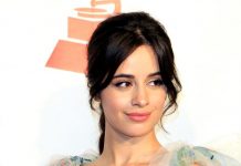Camila Cabello sigue segunda en la lista Hot 100 de Billboard La cantante Camila Cabello se mantuvo en el segundo lugar en la lista Hot 100 de Billboard por cuarta semana consecutiva.