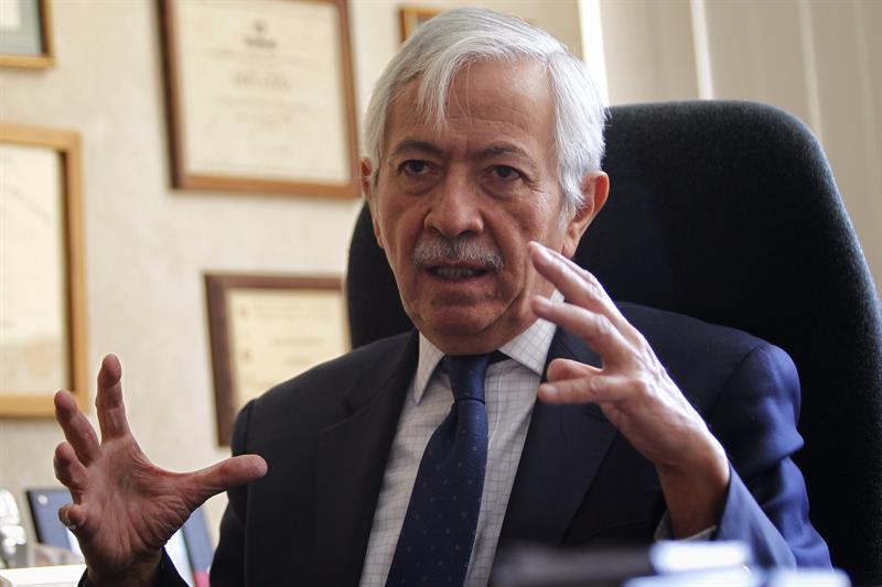 El investigador y especialista en endocrinología Clicerio González.
