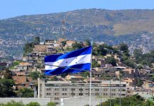 Problemas como la pobreza, inseguridad, desempleo y corrupción, entre otros, afectan a Honduras.
