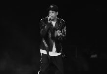 Los aclamados raperos Jay Z y Kendrick Lamar, junto al cantante Bruno Mars, aparecen como los grandes favoritos para la 60 edición de los premios Grammy. (foto twitter @JAY_Z_Daily)