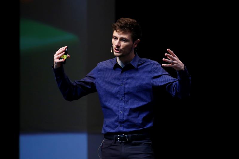 El productor de cine, Mark Weber, participa en la conferencia magistral Beyond X, durante la primera jornada del festival La Ciudad de las Ideas, en Puebla (M&eacute;xico).