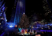 Encienden árbol de Navidad de Nueva York Vista del árbol de Navidad instalado en el Centro Rockefeller hoy, miércoles 29 de noviembre de 2017, en Nueva York