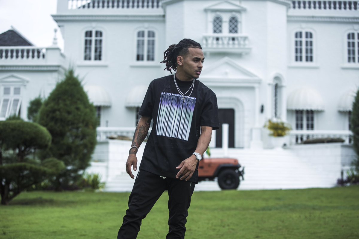 El cantante puertorriqueño Ozuna y YouTube presentaron el cortometraje documental "Música sin fronteras". (foto twitter Ozuna)