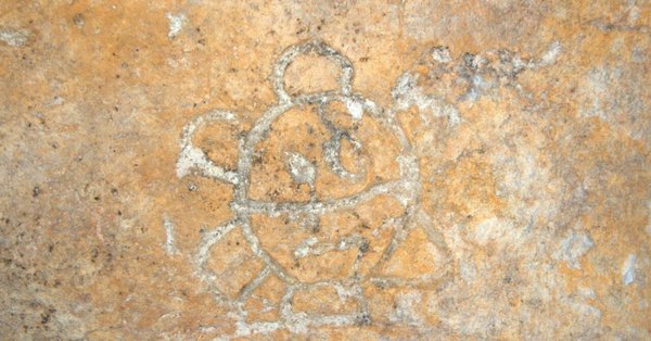 Dibujos de los siglos XIV y XV, que aparentan resaltar ritos espirituales de los indios taínos. (foto twitter)